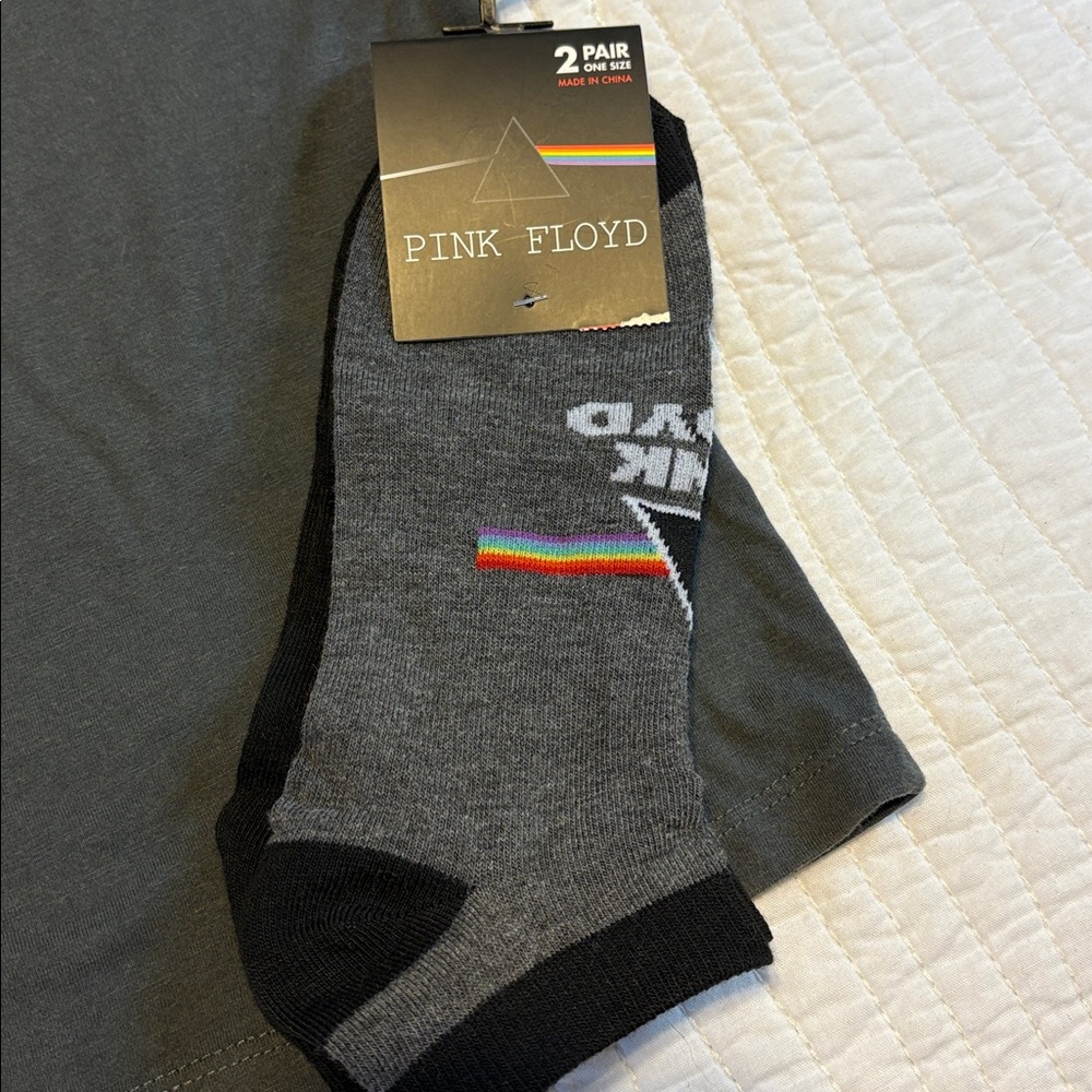 Pink Floyd "Division Bell Tour '94" sleeveless t-shirt with 2 pairs of socks - Picture 7 of 9